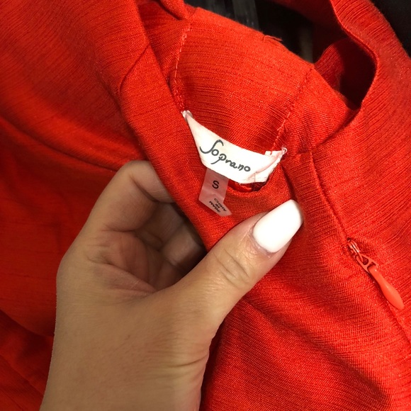 Red Backless Fit and Flare Dress with Bow Back - Picture 8 of 8